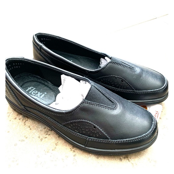 Woman's Flexi shoes - Picture 1 of 6